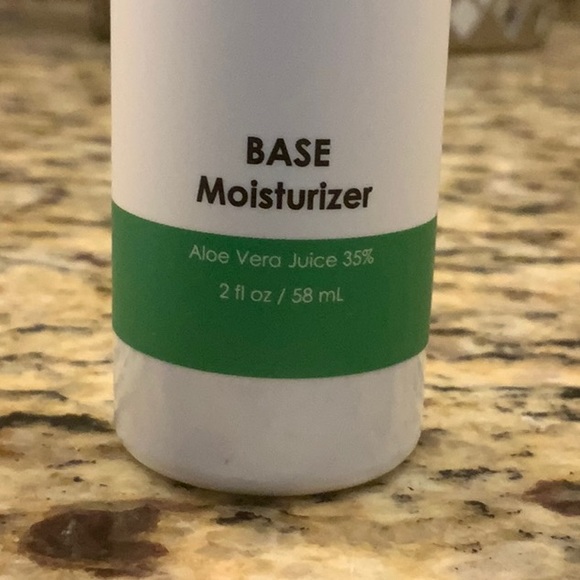 The Lab Moisturizing Base. - Picture 9 of 9